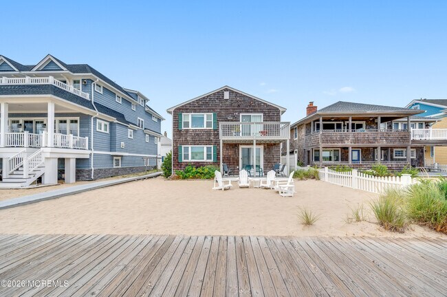 Building Photo - 804 Oceanfront