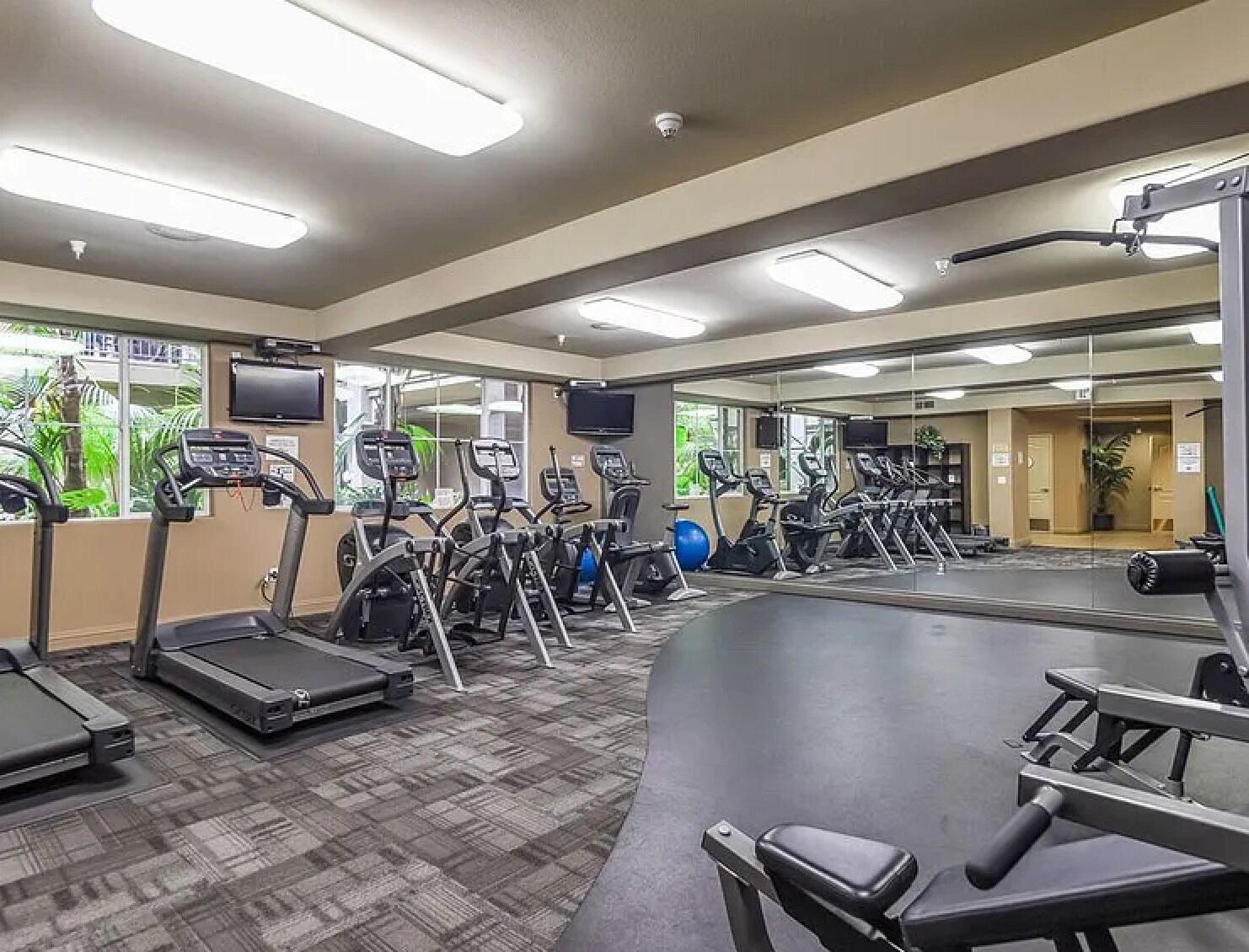 Building Photo - 4060 Glencoe Ave