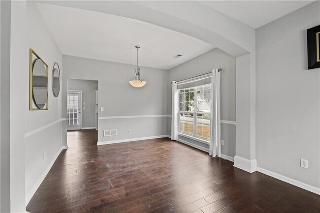 Building Photo - 4419 Silver Ridge Way SW