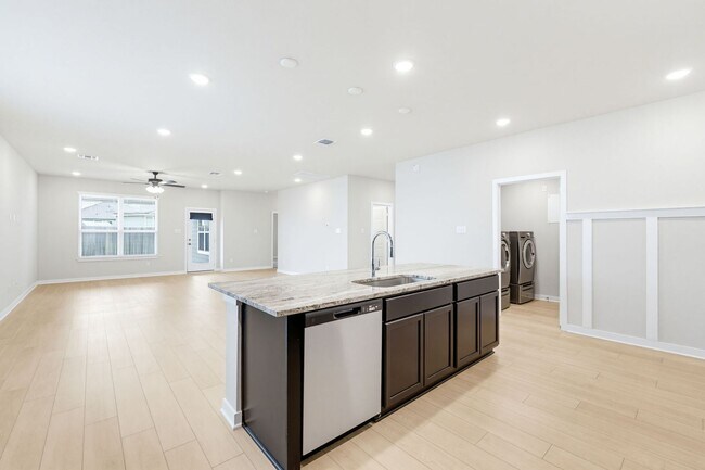 Building Photo - 7828 Krenek Tap Dr