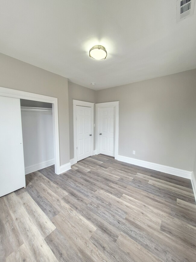 Building Photo - 3325 Florida Ave