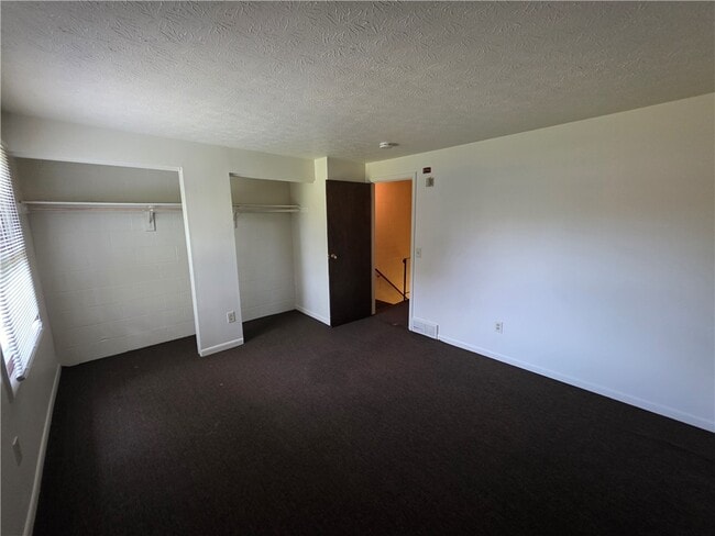 Building Photo - 165 Atkinson St