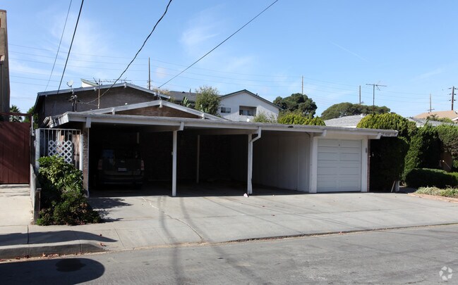 Primary Photo - 1057 Euclid Ave