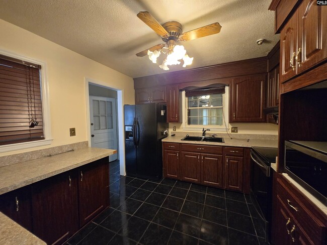 Building Photo - 1707 Teakwood Ln