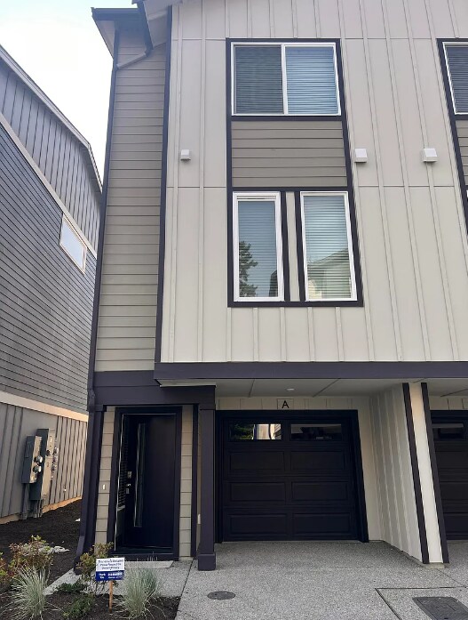 Building Photo - 9612 19th Ave SE