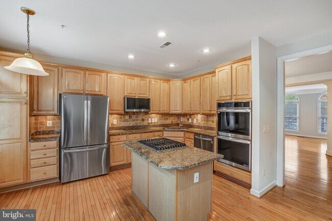 Building Photo - 709 Catts Tavern Dr