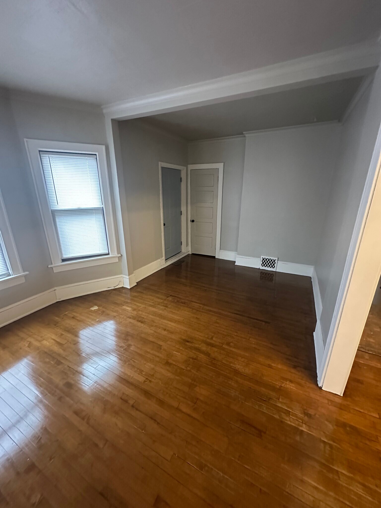 Building Photo - 1450 N 48th St