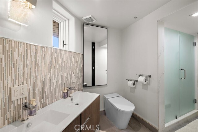 Building Photo - 2699 Solana Way