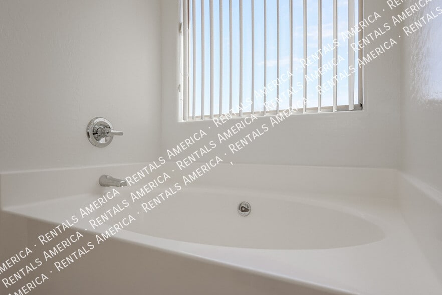 Building Photo - 2763 N 106th Ln