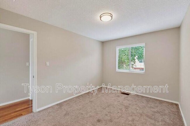 Building Photo - 5027 Sala De Tomas Dr NW
