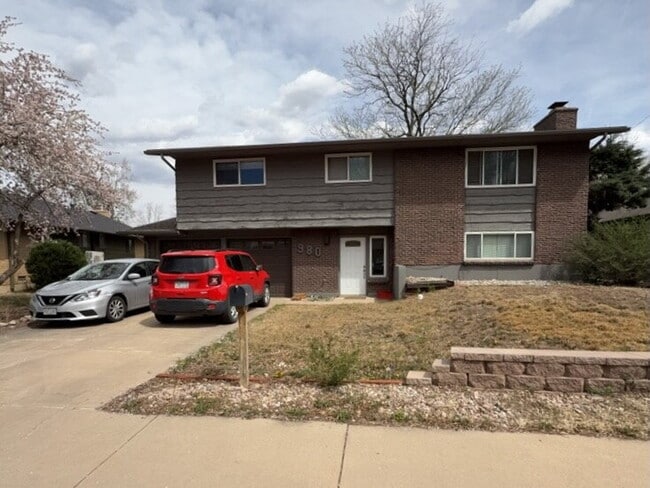 Building Photo - "Charming 3-Bedroom Boulder home!"