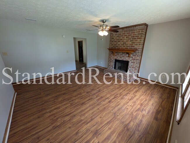 Building Photo - 5731 Buck Ct