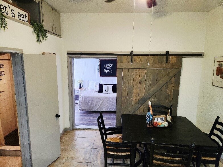 Building Photo - 116942 S 4244 Rd