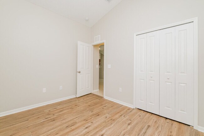 Building Photo - 1046 Crimson Clover Ln