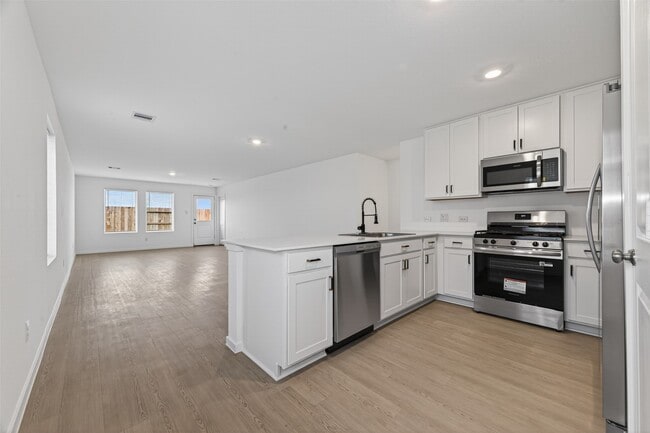 Building Photo - 3081 Majestic Sunrise Dr