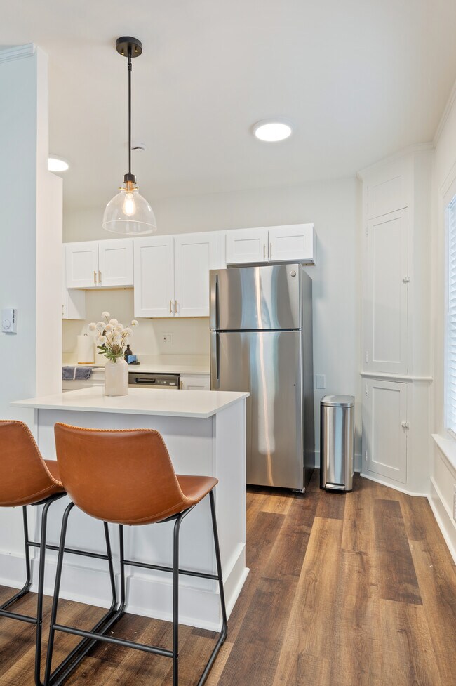 1x1 - 5th and Mercer