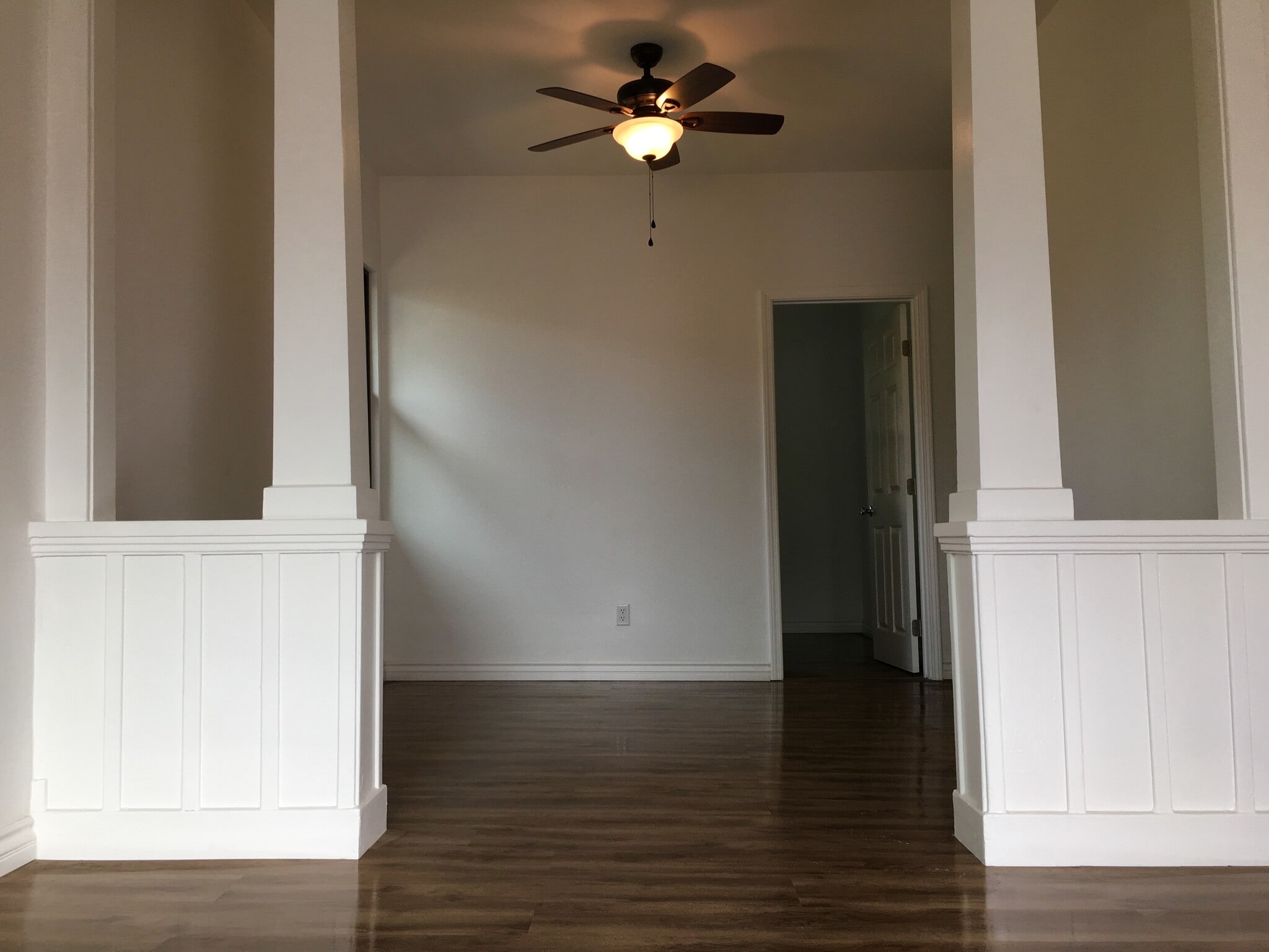 Building Photo - 1990 Ocean View Blvd