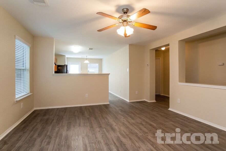 Building Photo - 8134 Chancewood Ln