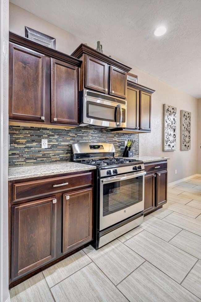 Building Photo - 14713 Rockbridge
