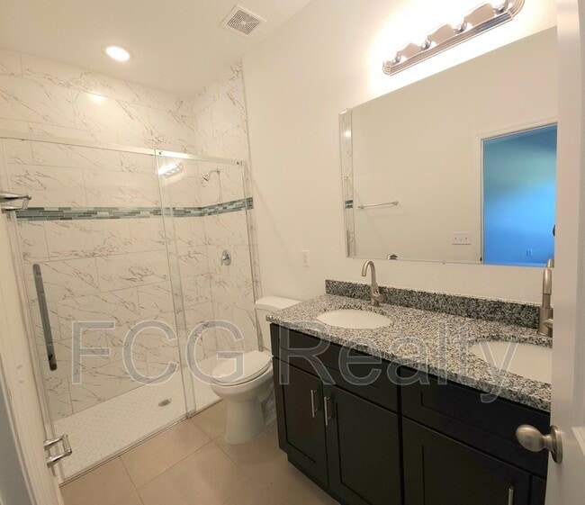 Building Photo - 247 Marion Oaks Manor