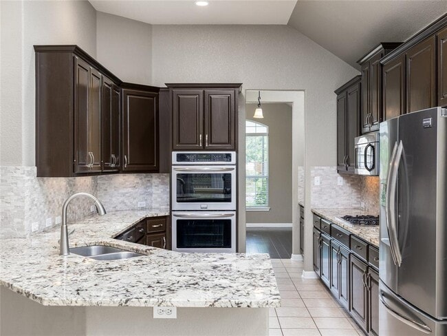 Building Photo - 15620 Echo Hills Dr