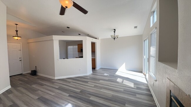 Building Photo - Beautifully Remodeled Single Story 3bed / 2bath in Antioch