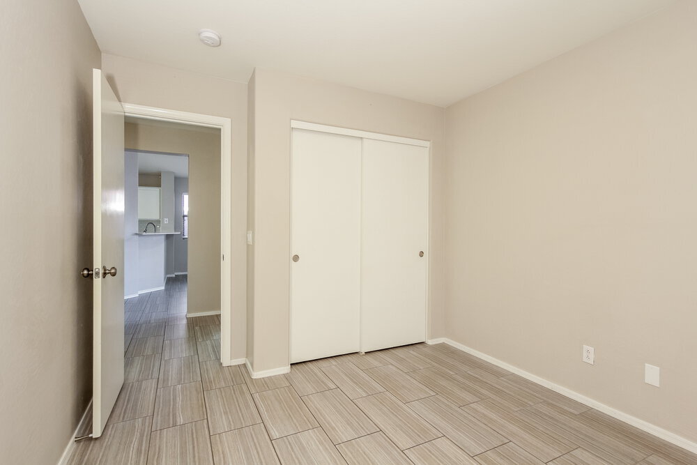 Building Photo - 2525 S 109th Dr