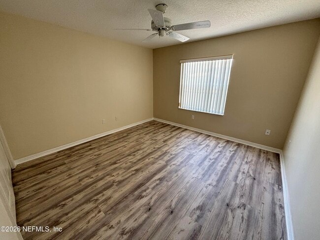 Building Photo - 20 Clarendon Ct N
