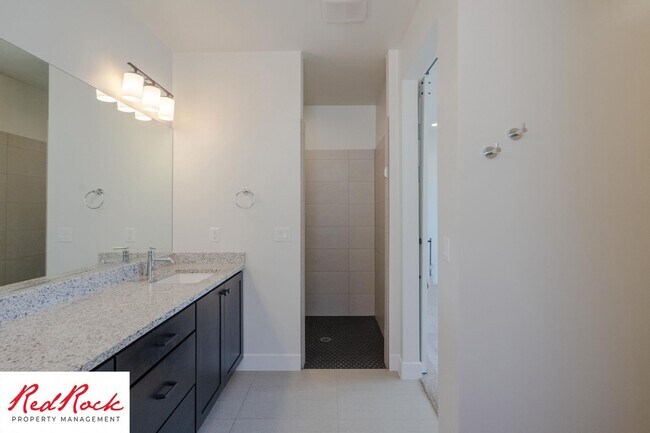 Building Photo - Modern 3 Bedroom Single-Level Home in Vill...