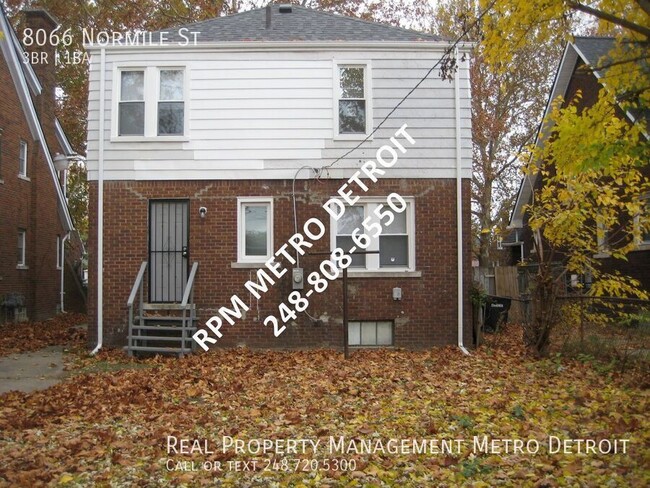 Building Photo - Spacious Brick Colonial in Detroit