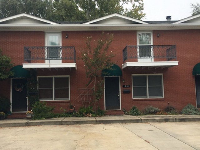 Primary Photo - 126 Park Ave SE