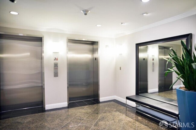 Building Photo - 140 Van Ness Ave