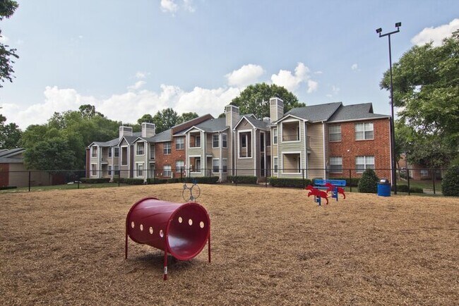 Building Photo - 10311 Willow Bend Cir