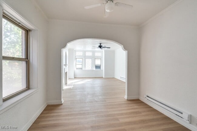 Building Photo - 2828 S Moreland Blvd