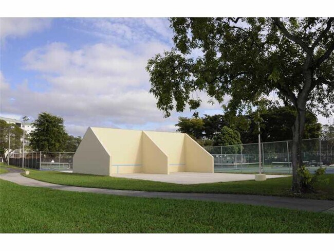 Building Photo - 2217 Cypress Island Dr