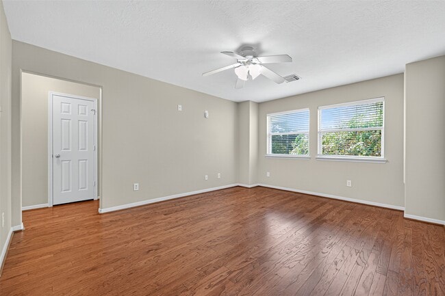 Building Photo - 24823 Cobble Canyon Ln