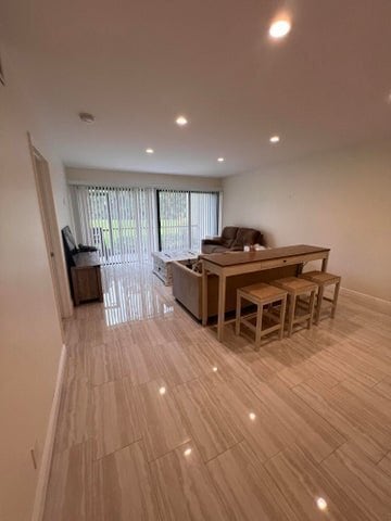 Building Photo - 2500 Presidential Way