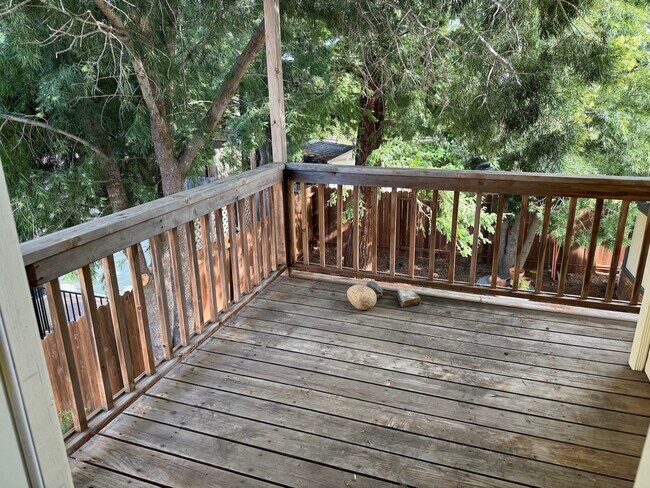 Building Photo - 873 Sonnet Wy