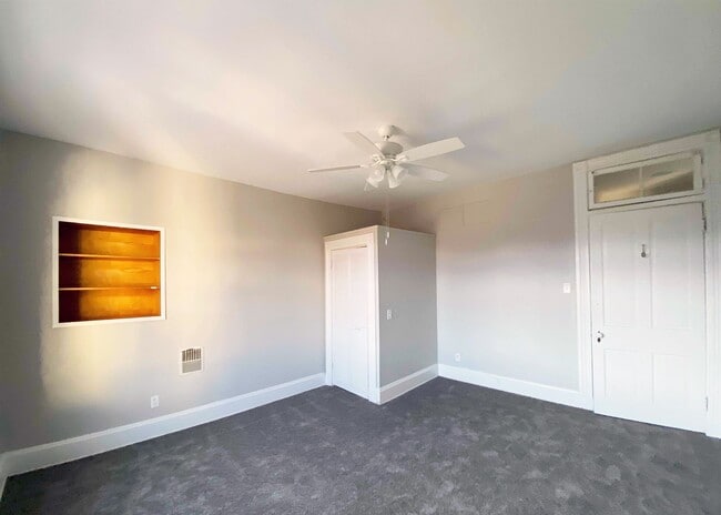 Building Photo - 114 W Nixon St