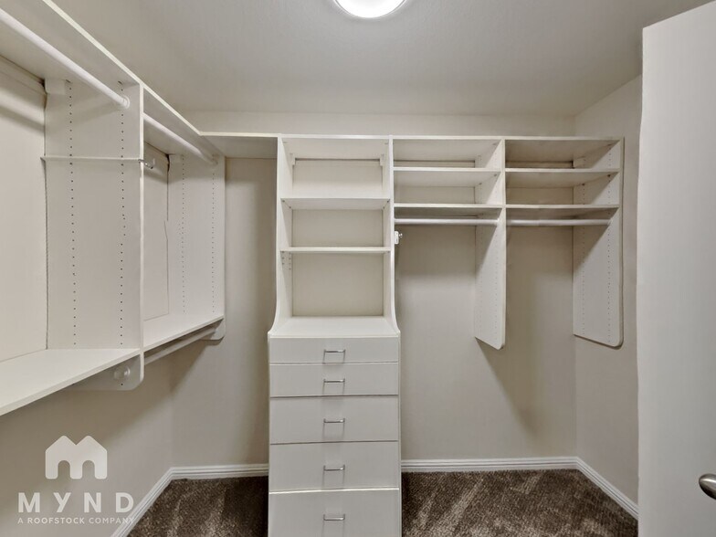 Building Photo - 7827 Lobella St