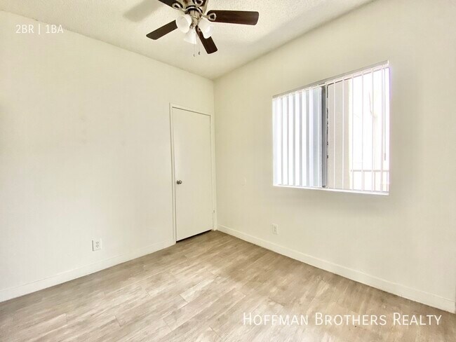 Building Photo - 227 Normandie Ave