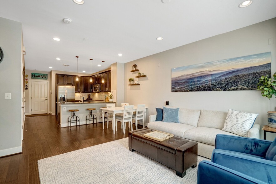 Living Room - 2209 Richmond Hwy