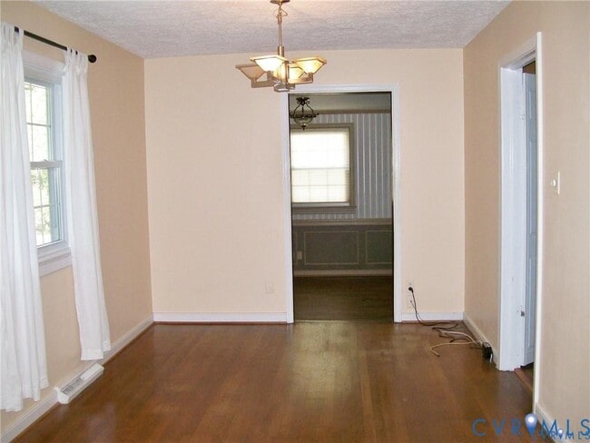 Building Photo - 1243 Peck Rd