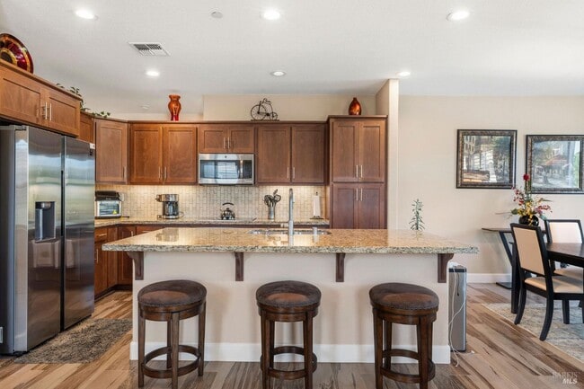 Building Photo - 295 Marks Rd