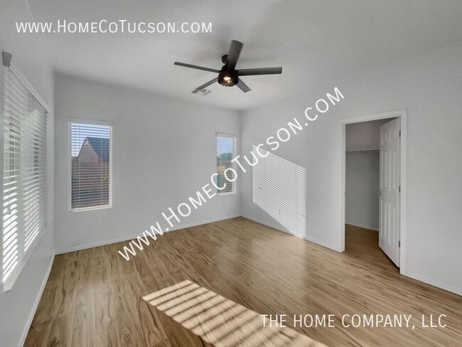 Building Photo - 34584 S Bronco Dr