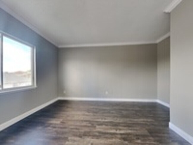 Building Photo - 1735 White Heron Bay Cir