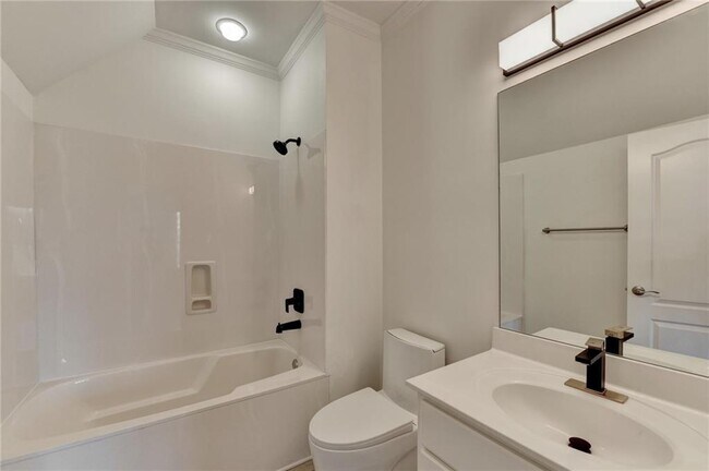 Building Photo - 7970 St Marlo Fairway Dr