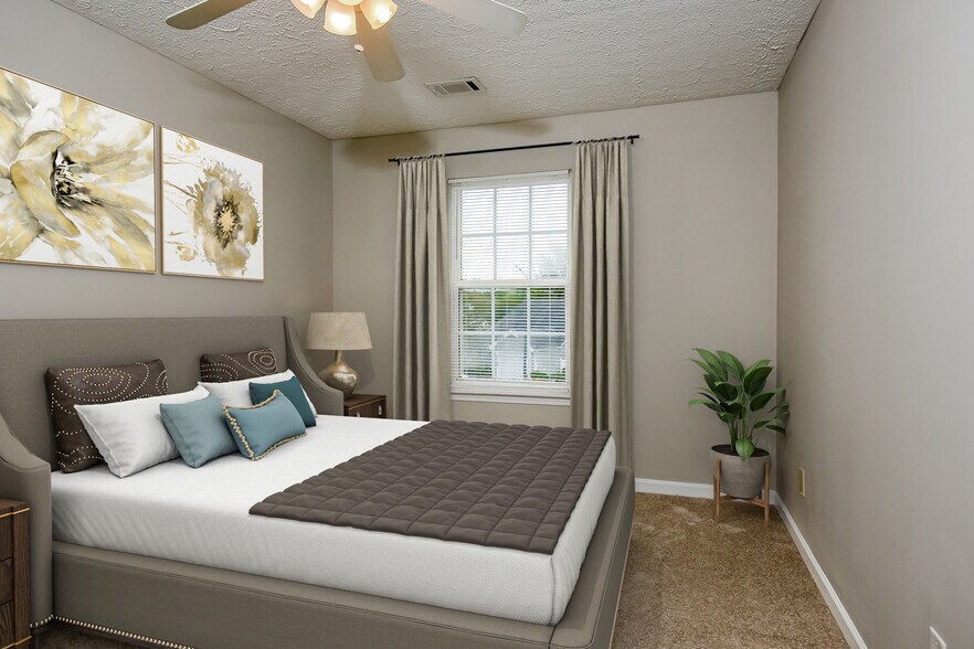 Building Photo - 208 Ilex Dr