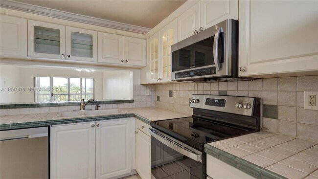 Building Photo - 10155 NW 9th St Cir