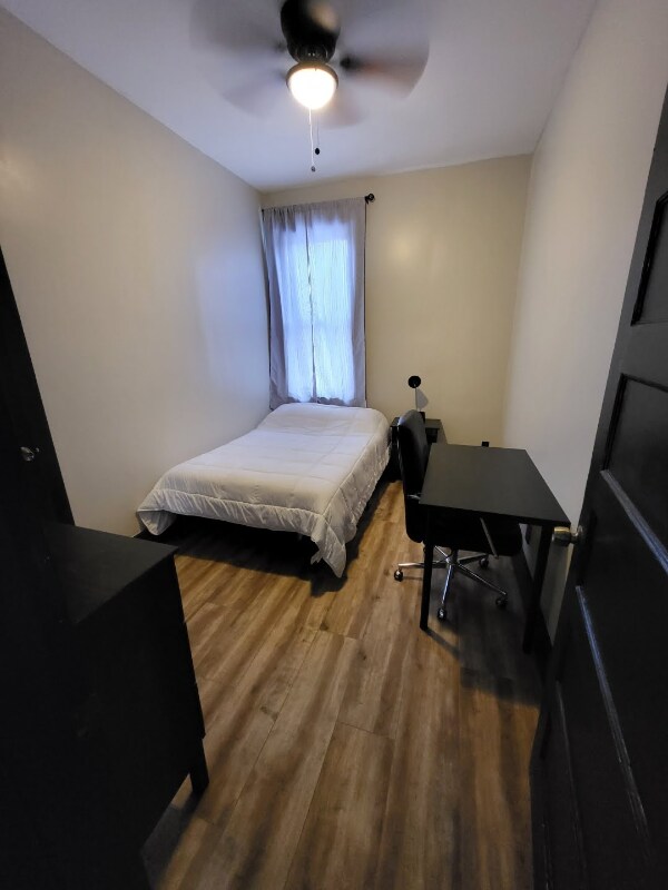 Building Photo - 599 Rockdale Ave